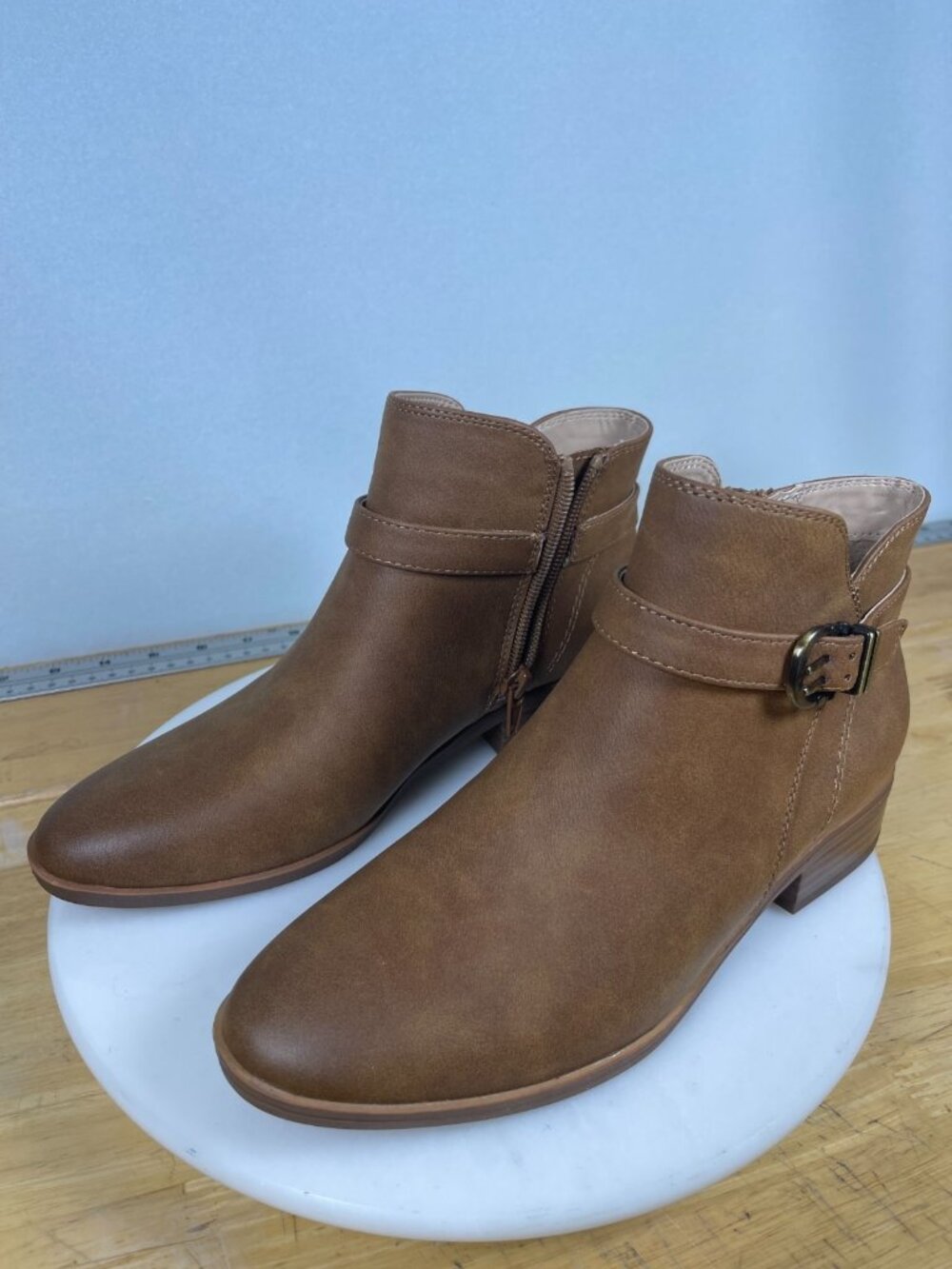 SOUL Naturalizer Brown Ankle Boots Buckle Zip Women Size 6M Comfort